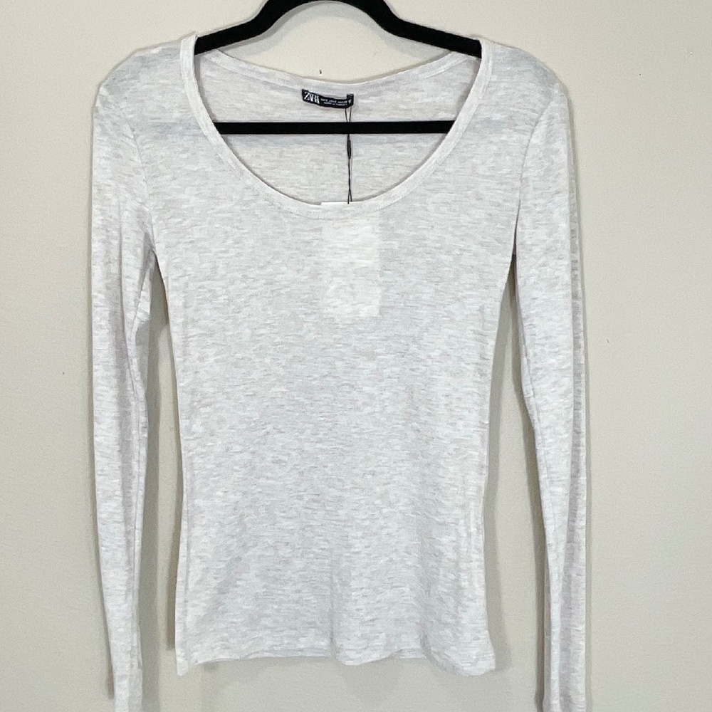 NWT Zara Heather Gray Long Sleeve Scoop Neck T-shirt Size Small